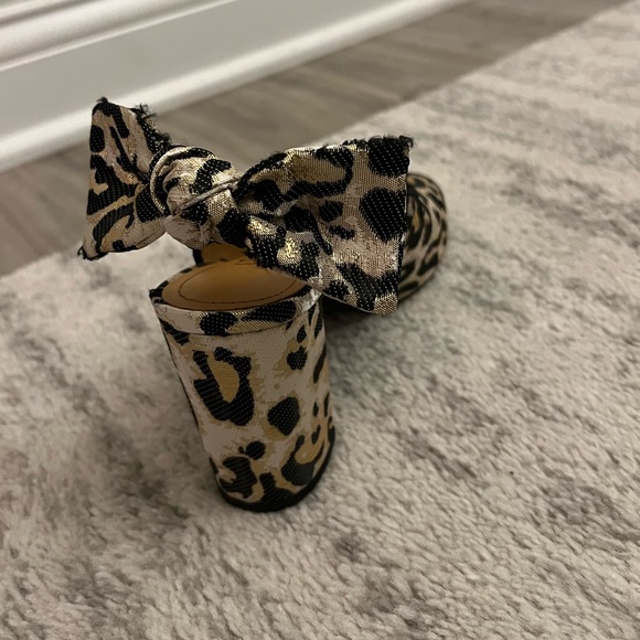 J. Renee Brietta Leopard Slingback Block Heels ๐ - Picture 11 of 16